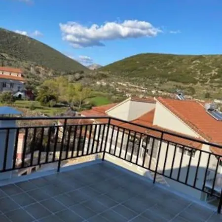 Laki'S House Οροφοδιαμέρισμα Με Σοφίτα Thermo Exterior foto