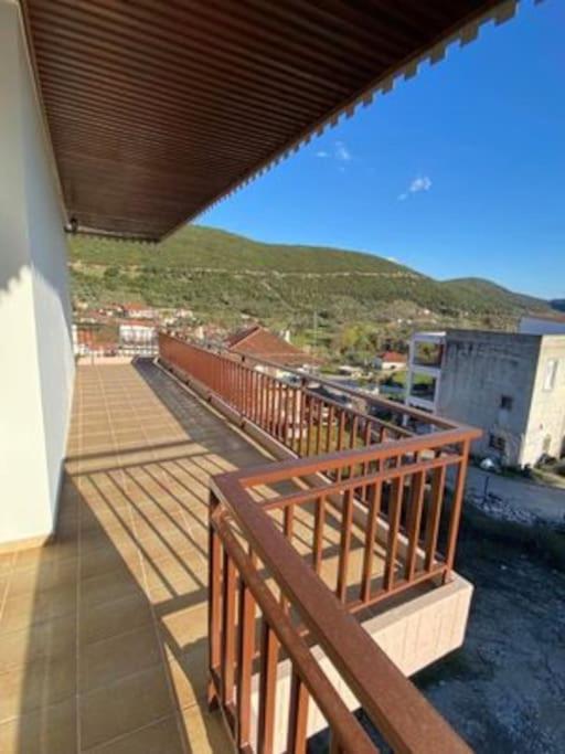 Laki's House οροφοδιαμέρισμα με σοφίτα Apartment